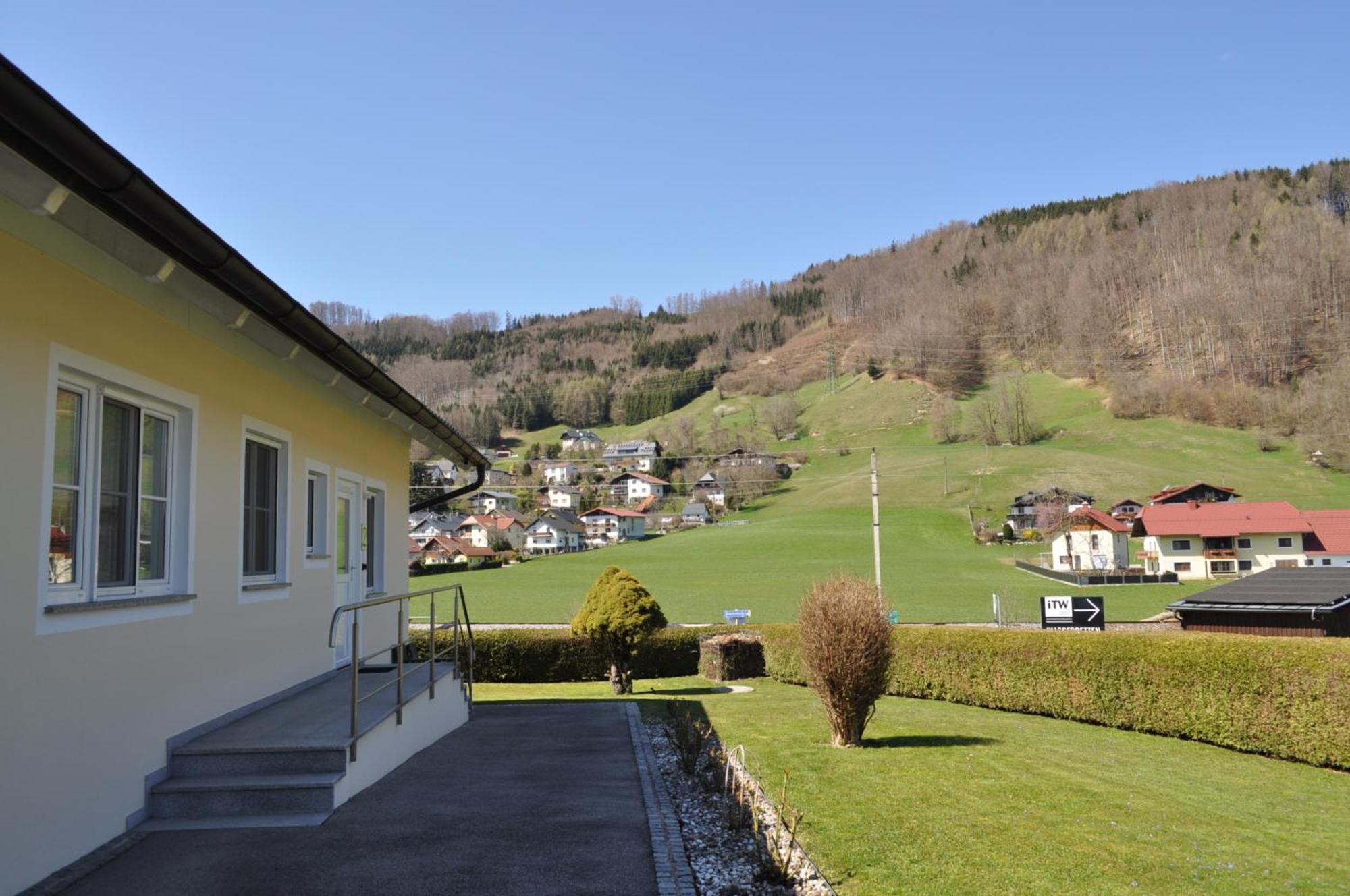 Ferienwohnung Am Traunsee Altmuenster Exterior photo